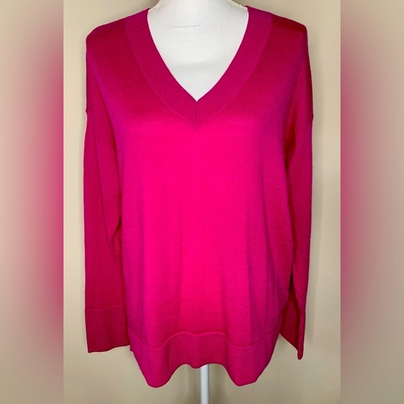 Banana Republic Women V-Neck Sweater Merino Wool Size Medium Fuschia Pink - Picture 1 of 7
